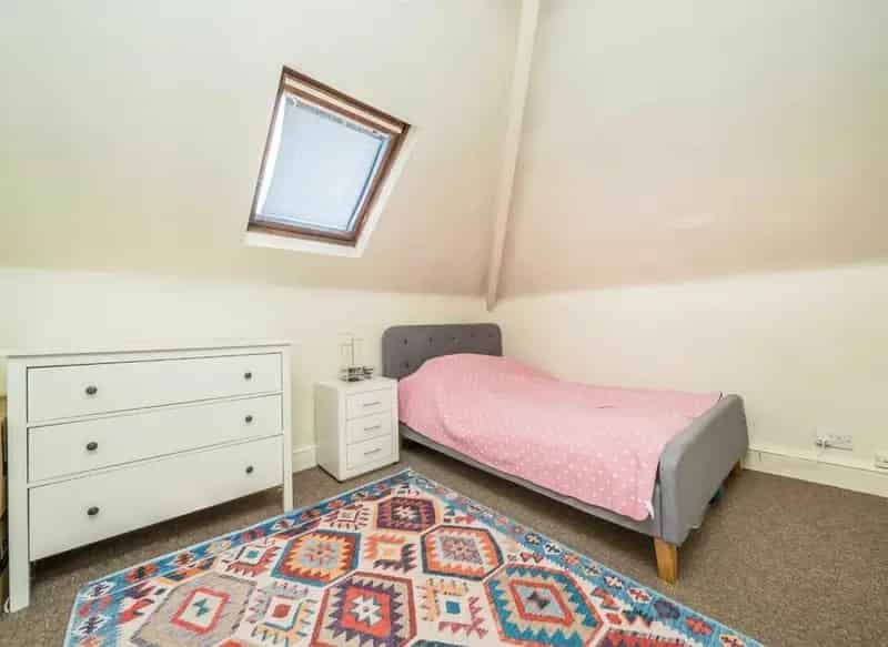 Flat For Sale , Claremont Gardens, London, England
