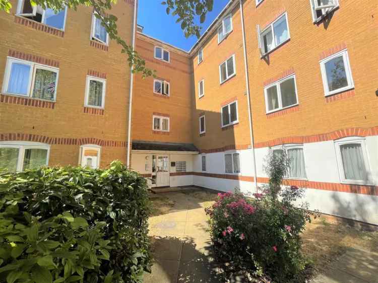 Flat For Sale in Rushmoor, England