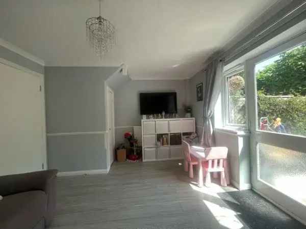 House For Rent in Reigate and Banstead, England