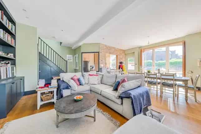 Detached House for Sale Belsize Park NW3