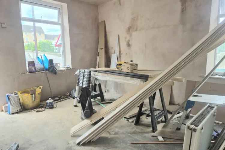 3 Bedroom House Pellon Newly Renovated Zero Deposit Available