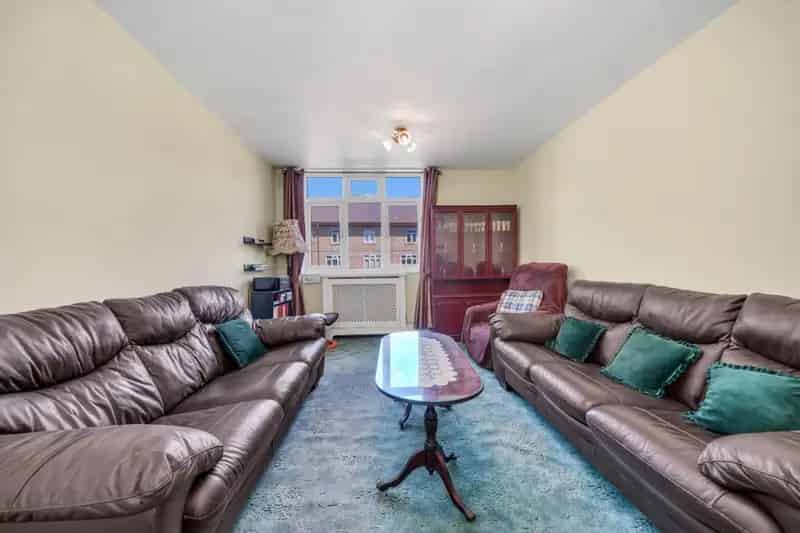 3 Bedroom House for Sale near Shoreditch