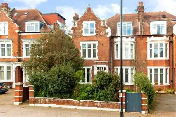 Spacious Top Floor Apartment with Two En-Suites and Attic Conversion Potential