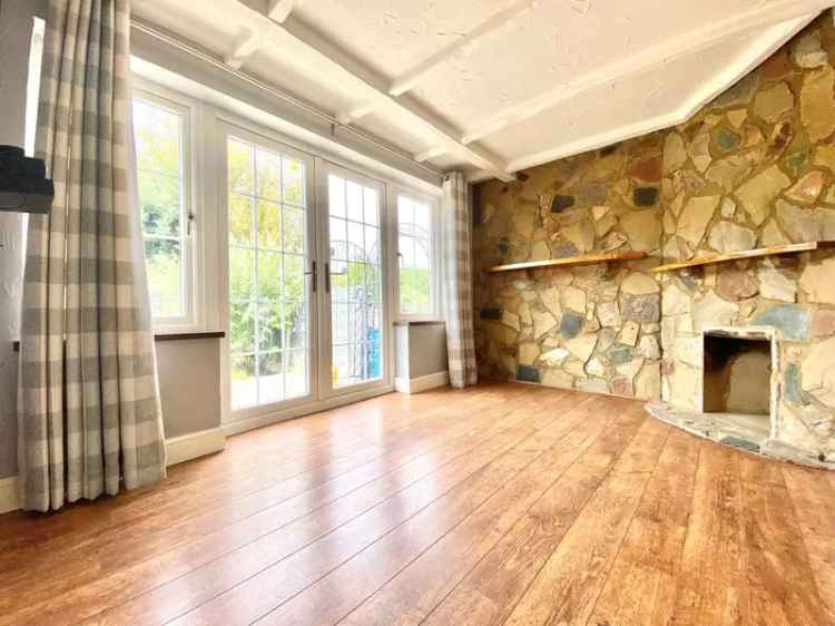 2 Bedroom End of Terrace Cottage for Sale