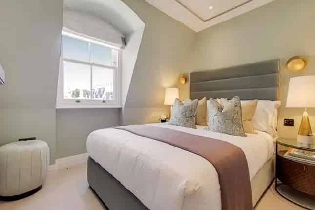 Luxury 3-Bed Penthouse Apartment Hyde Park Views