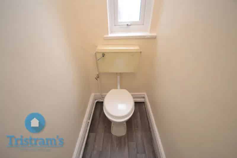 1 Bedroom Studio House to Rent in Basford