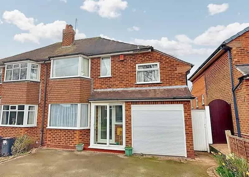 3 Bedroom Semi Detached House For Sale