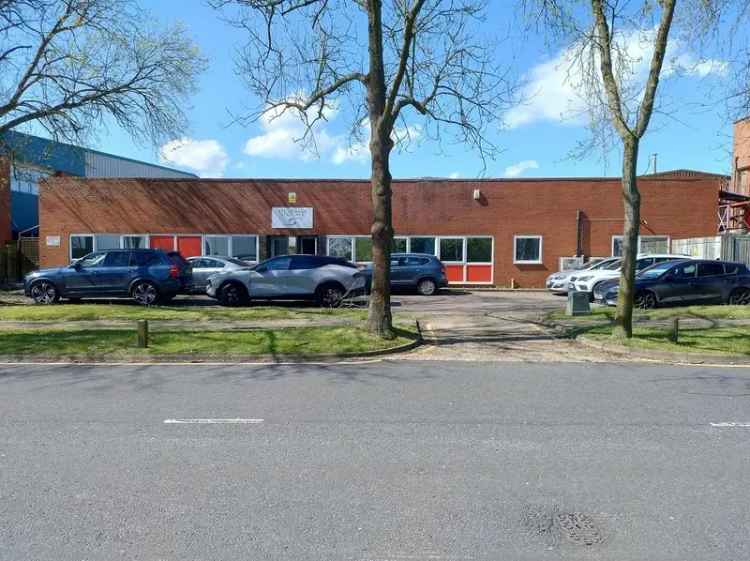 Stevenage Industrial Warehouse Near A1M and Station