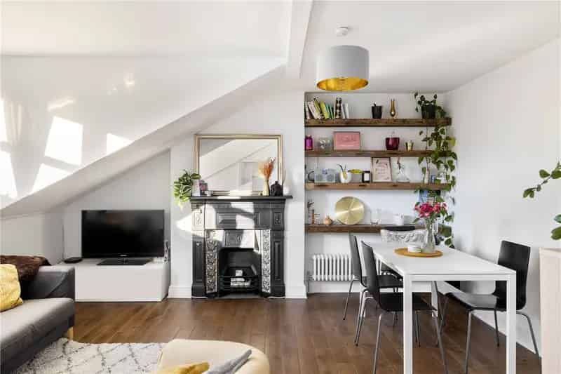2 Bedroom Flat in London near Brockwell Park