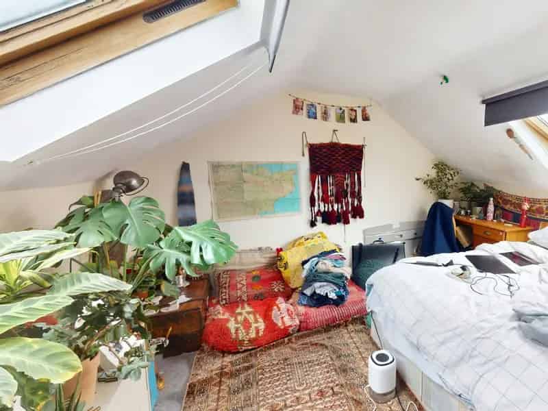 Five Bedroom Student House Brighton