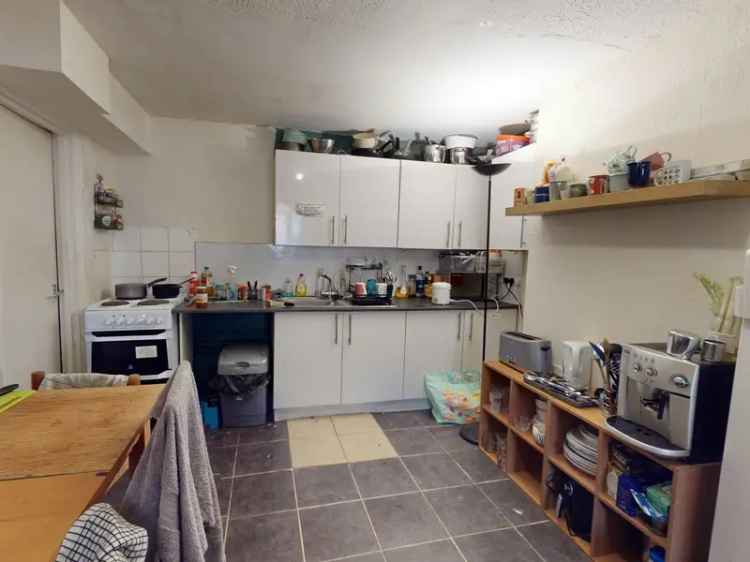 House For Rent in Upper Lewes Road, Brighton, England