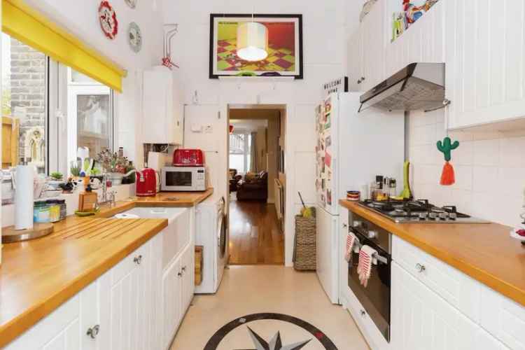 2 Bedroom End Terrace House for Sale London E13