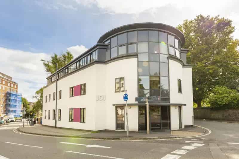 6 Bedroom Student Apartment Near UOB and City Centre
