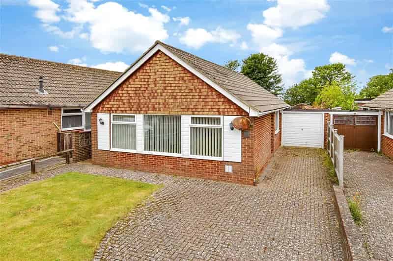 2 Bedroom Detached Bungalow for Sale North Woodingdean