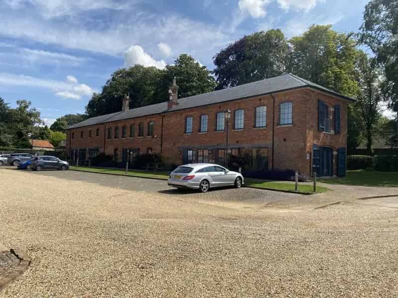 Commercial property For Rent , 6, Trinity Square, Nottingham, England