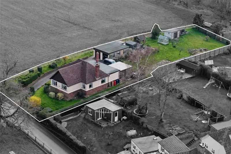 3 Bedroom Detached Bungalow in Pebmarsh