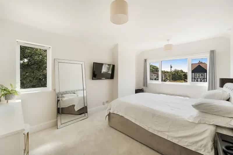 3 Bed Detached House For Sale