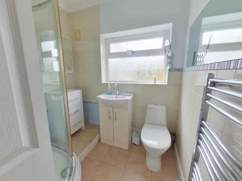 2 Bed House for Sale Detached Bungalow with Garage and Garden