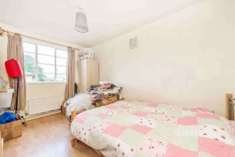 2 Bedroom Flat to Rent near Denmark Hill Station