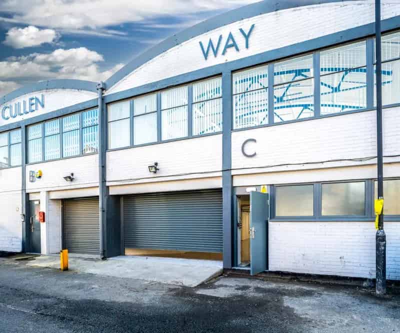 Refurbished Light Industrial Workshop Units with Parking