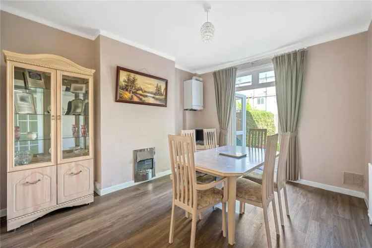 3 Bedroom House Near Streatham Common Station