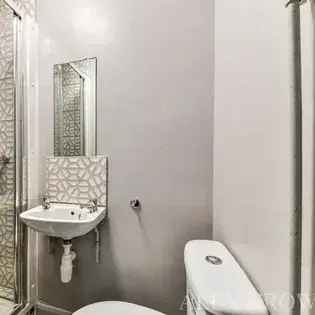 1 Room Studio Flat 45m² London DSS Welcome
