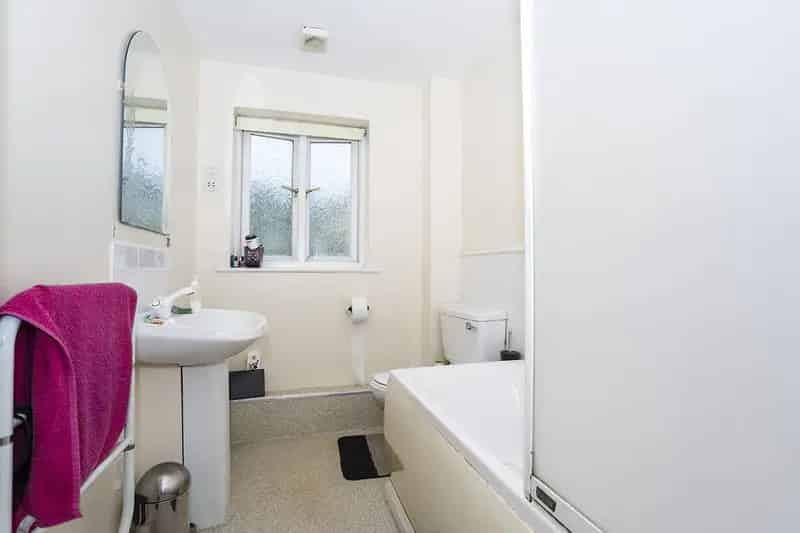 2 Bedroom Apartment House to Rent
