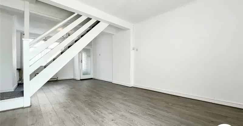 2 bedroom house to rent