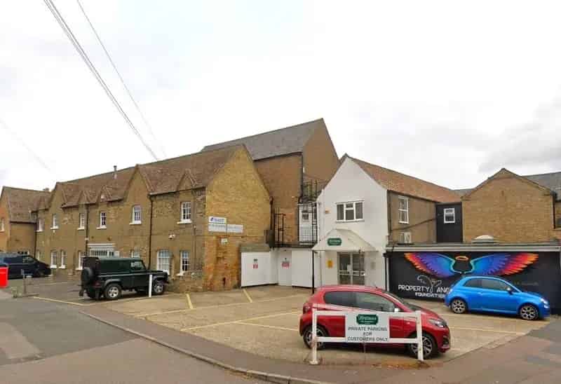 St Neots Town Centre Retail Premises - 2734 sq ft