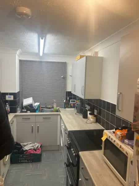 3 Bedroom House with Updated Kitchen and Gardens