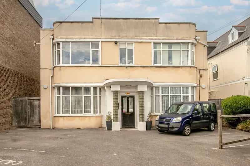 1 Bedroom Flat for Sale in Boscombe