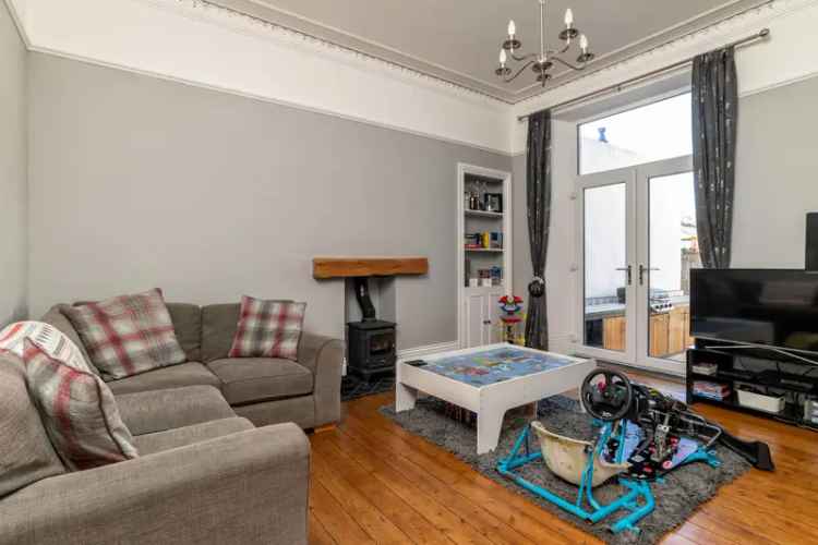 5 Bedroom West End Granite Villa Family Home Double Garage Garden