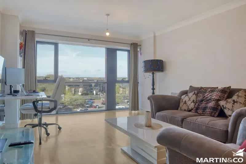 2 Bedroom Apartment for Sale