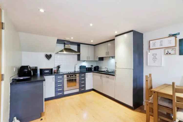 2 Bedroom Maisonette for Sale - Open Plan Living & En Suite