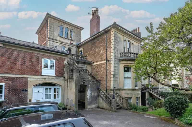 1 Bedroom Flat for Sale