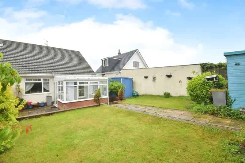 2 Bedroom Semi-Detached Bungalow Near Porthcawl Seafront