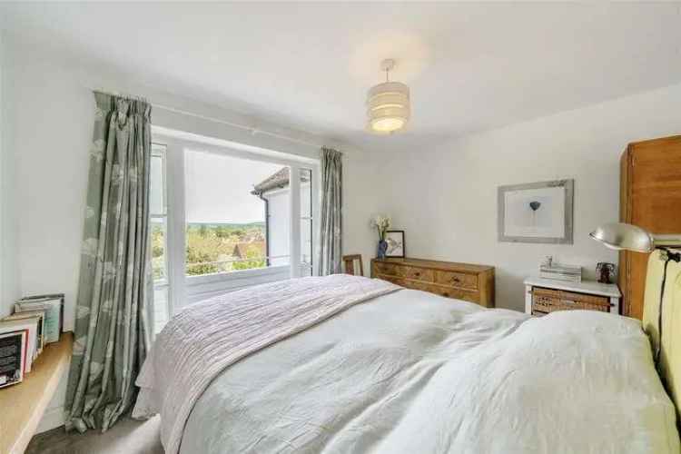5 Bed House for Sale Arundel