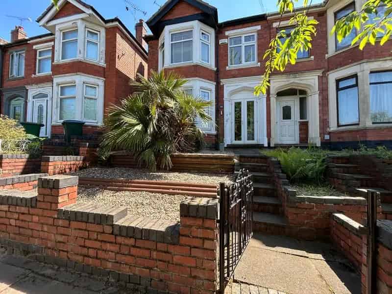 3 Bedroom End Terrace House for Sale