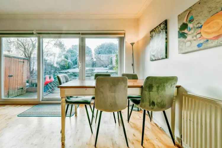 House For Sale in Stevenage Road, North Hertfordshire, England