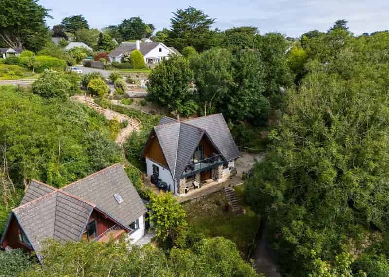 4 Bedroom Detached House for Sale Near Porthilly Cove