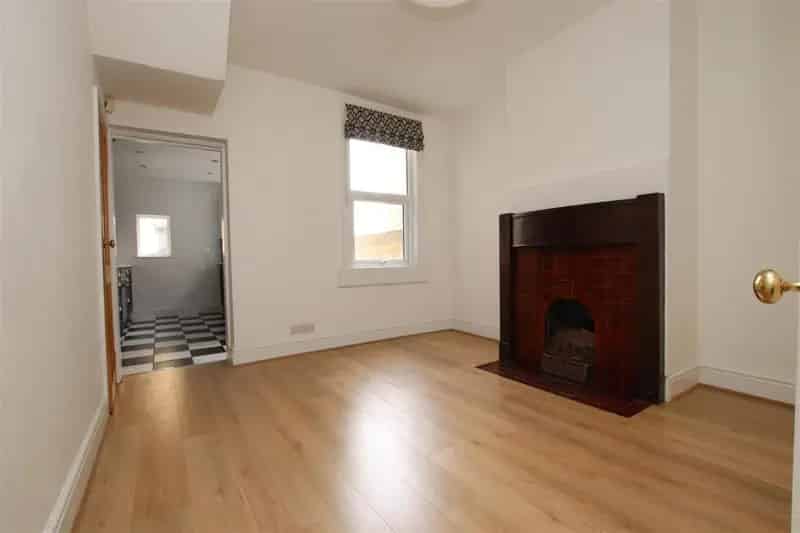 3 Bedroom Terraced House - Available July 2025