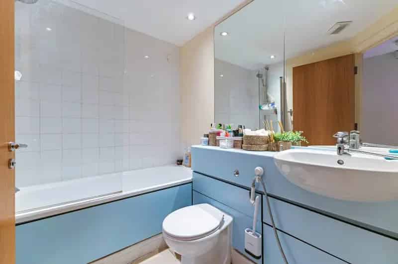 2 Bedroom Flat for Sale in Bristol City Centre