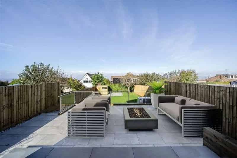4 Bed Detached House for Sale