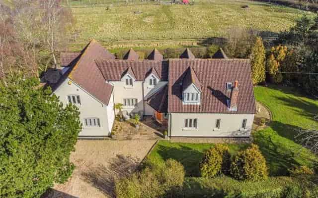 Spacious Detached Dormer House with Annexe and 2.53 Acres