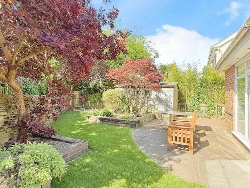 3 Bed Extended Detached House for Sale