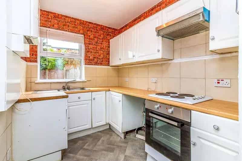 3 Bedroom Mid Terrace House to Rent Sheffield S9