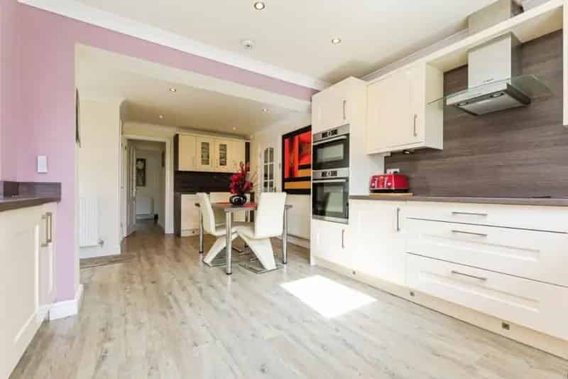 3 bed house for sale