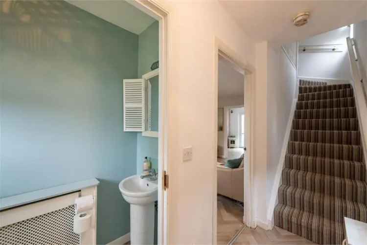 3 Bed End Terraced House with Private Parking and Garden