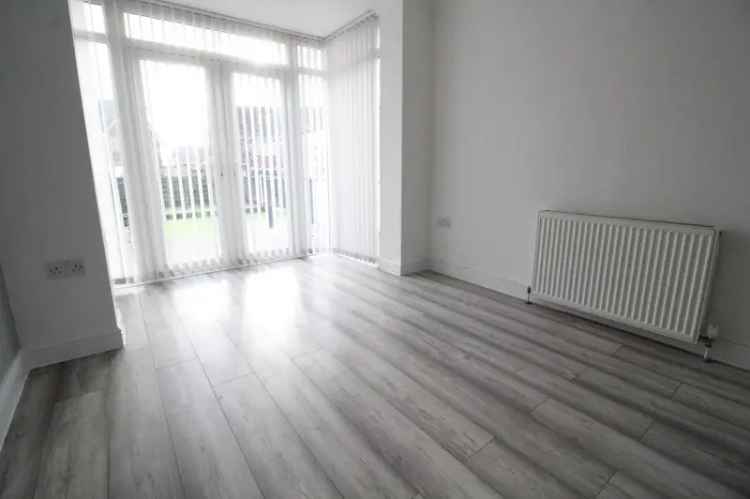 3 Bedroom Semi Detached House for Sale Bedworth Warwickshire