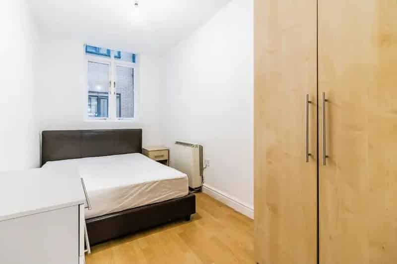 2 Bedroom Flat for Sale Manchester M1 Whitworth House
